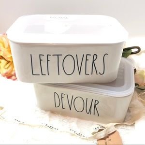 Set of containers with lid: “leftovers” & “devour”